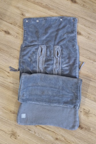 Fußsack und einschlagdecke - und,